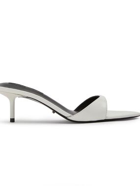 Tony Bianco WOMEN'S FIESTA SANDAL in White Size 8.5